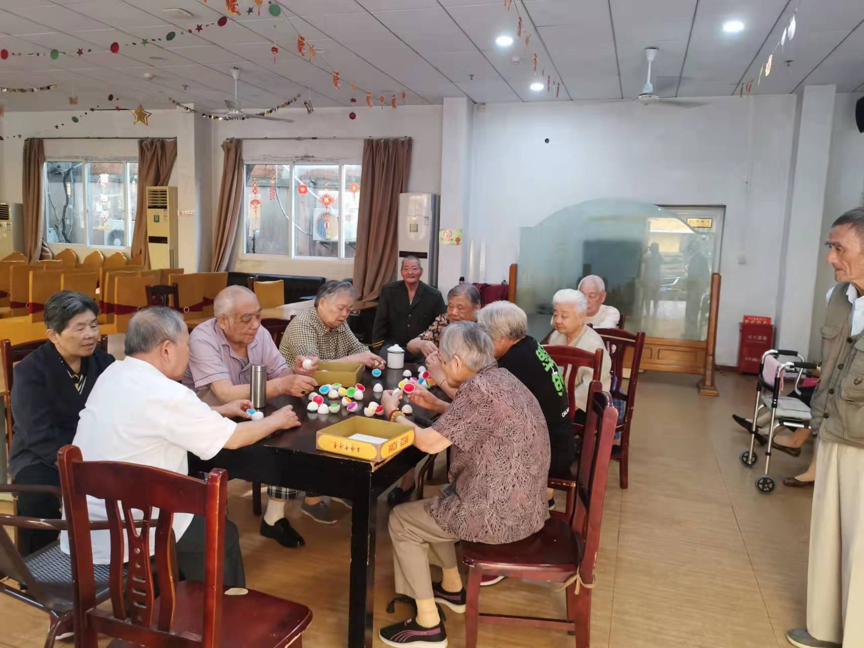 娱乐游戏-拼鸡蛋